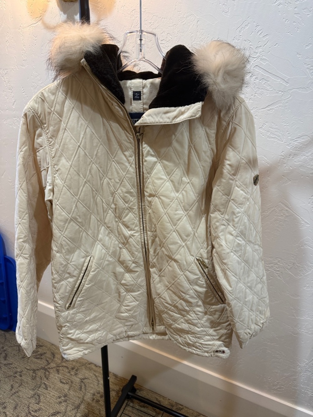 POSTCARD Italian Quilted Hooded Jacket with Faux Fur Trim. Size 6 Was $1,000